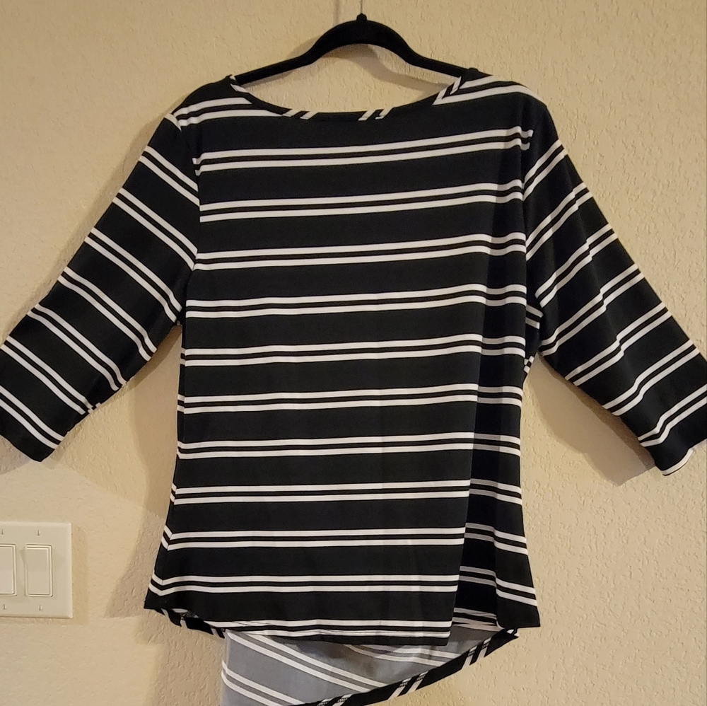 Tunic - Picture 2 of 3